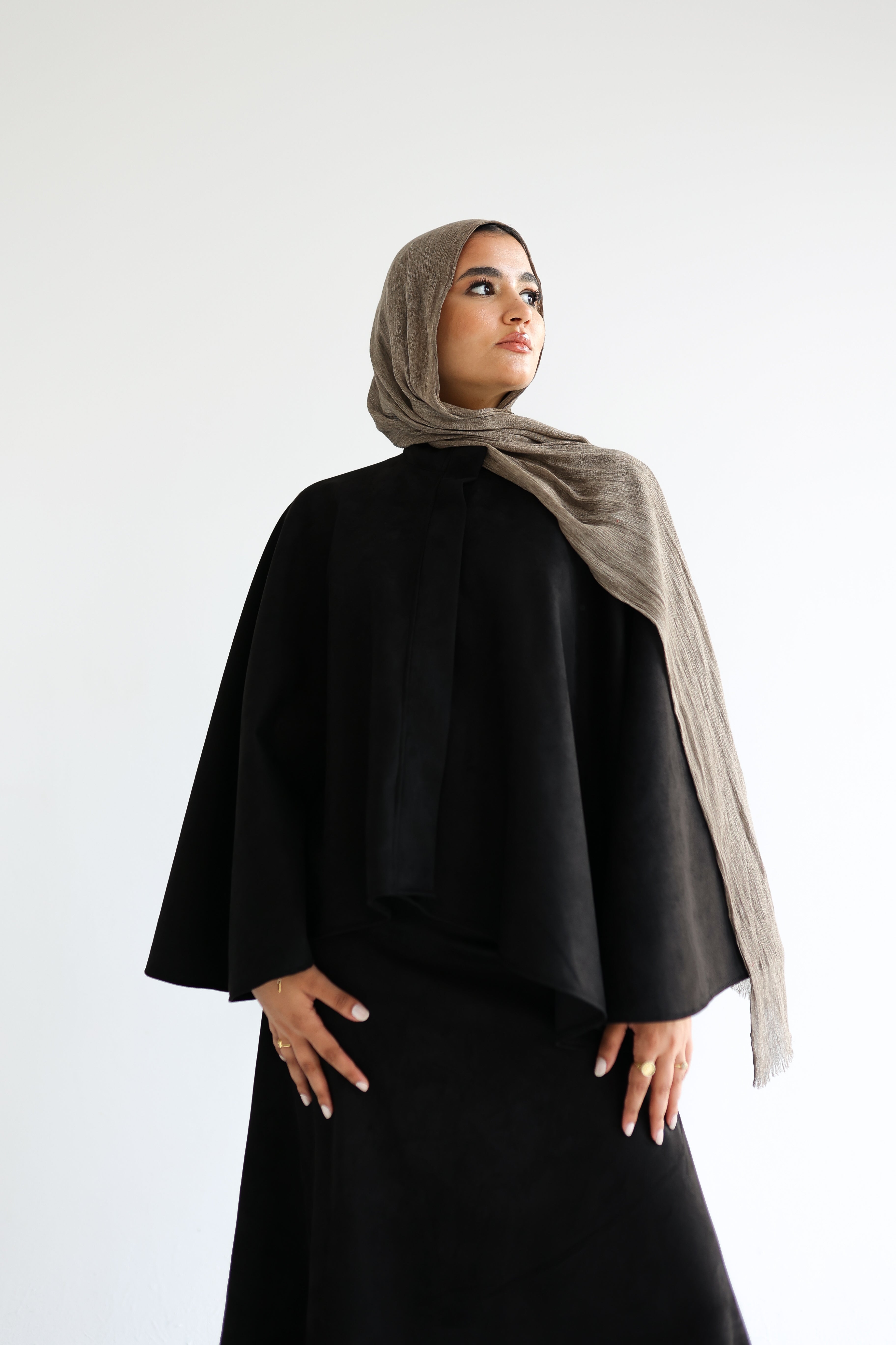 Black cape set – Hebaelrahl