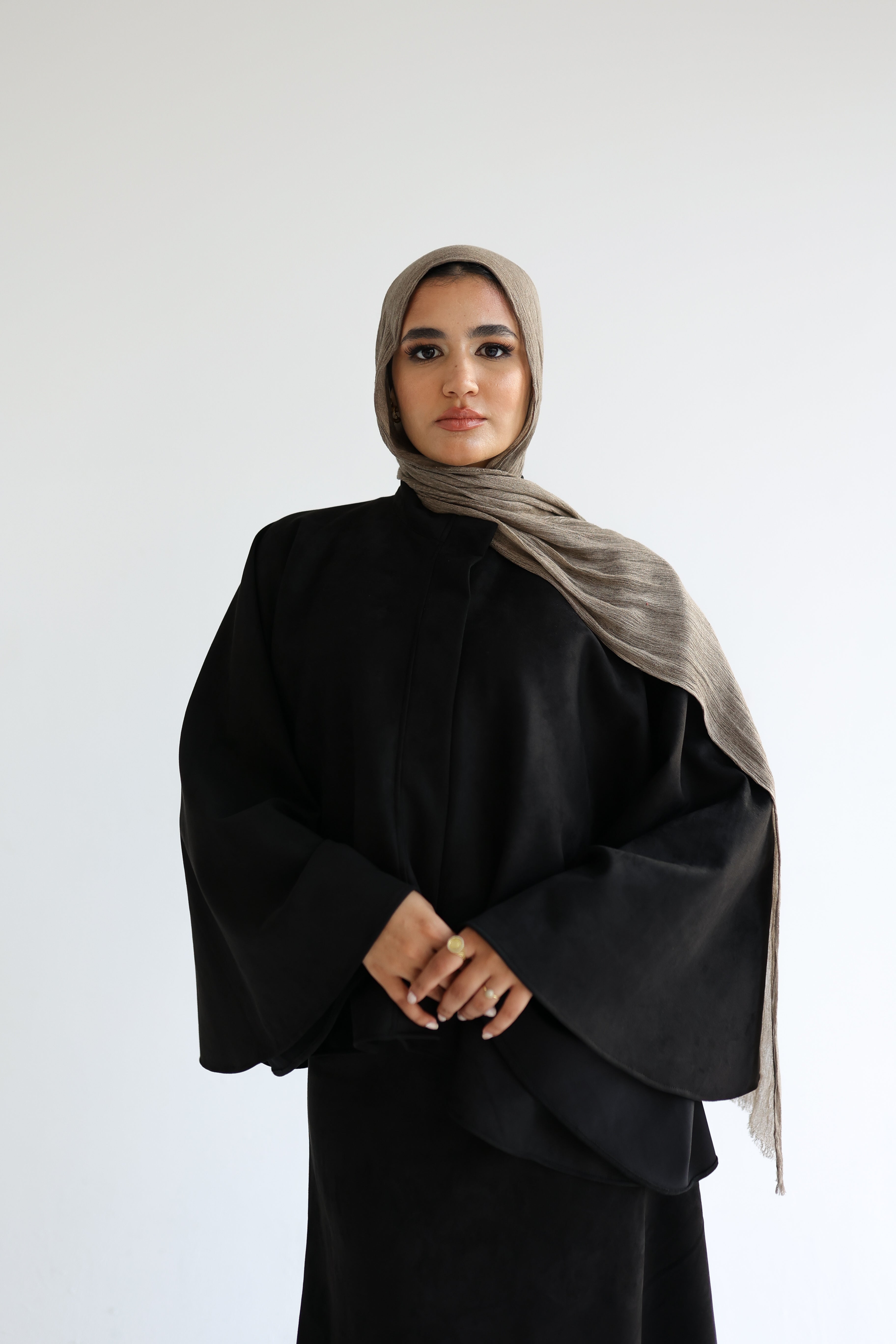 Black cape set – Hebaelrahl