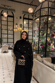 Zaha Abaya, Black
