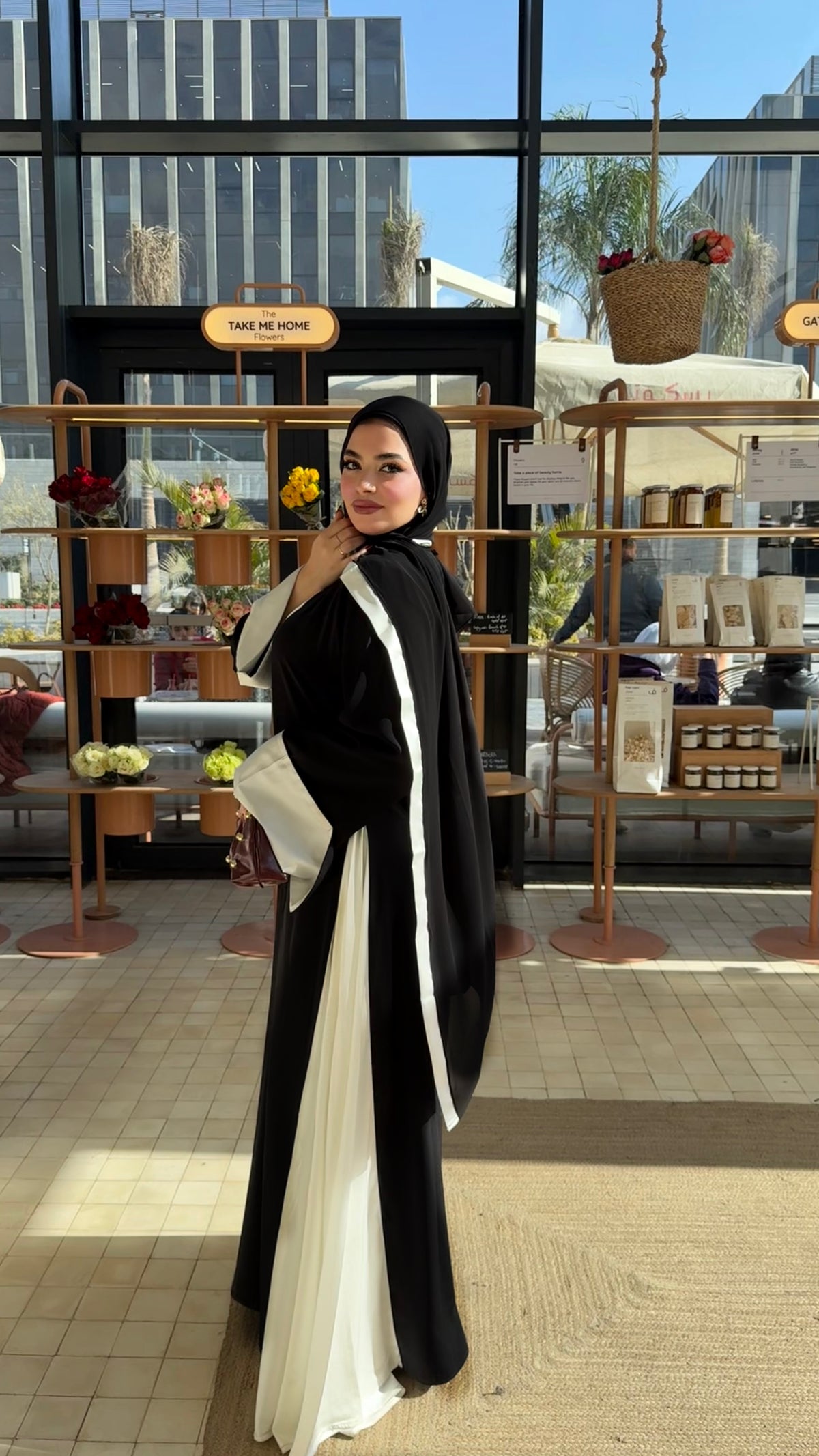 Dalida Abaya ( White)